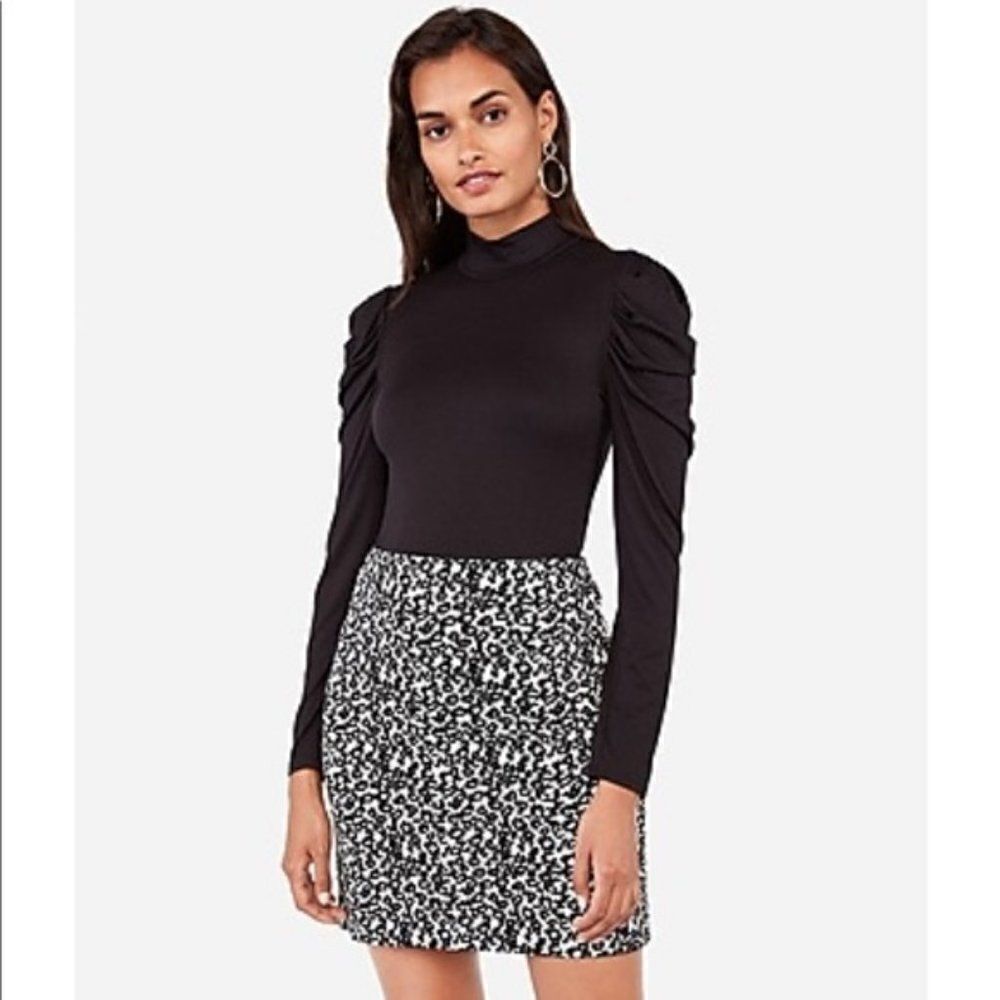 Express Black White Cheetah Leopard Animal Print Stretch Pencil Skirt Small